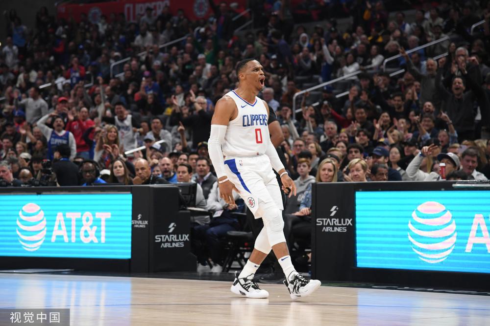 随着多名主 随着多名主